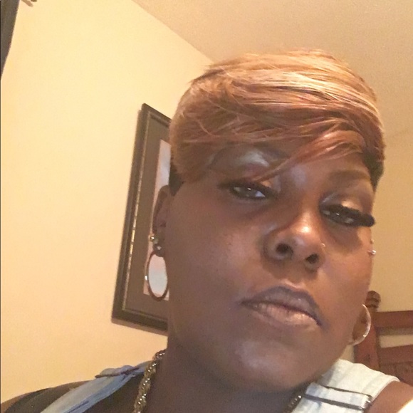 Meet your Posher, TB we are family - Picture 2 of 8